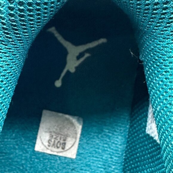 Air Jordan 4 Cacao sneakers kids Size 4Y - Picture 10 of 11